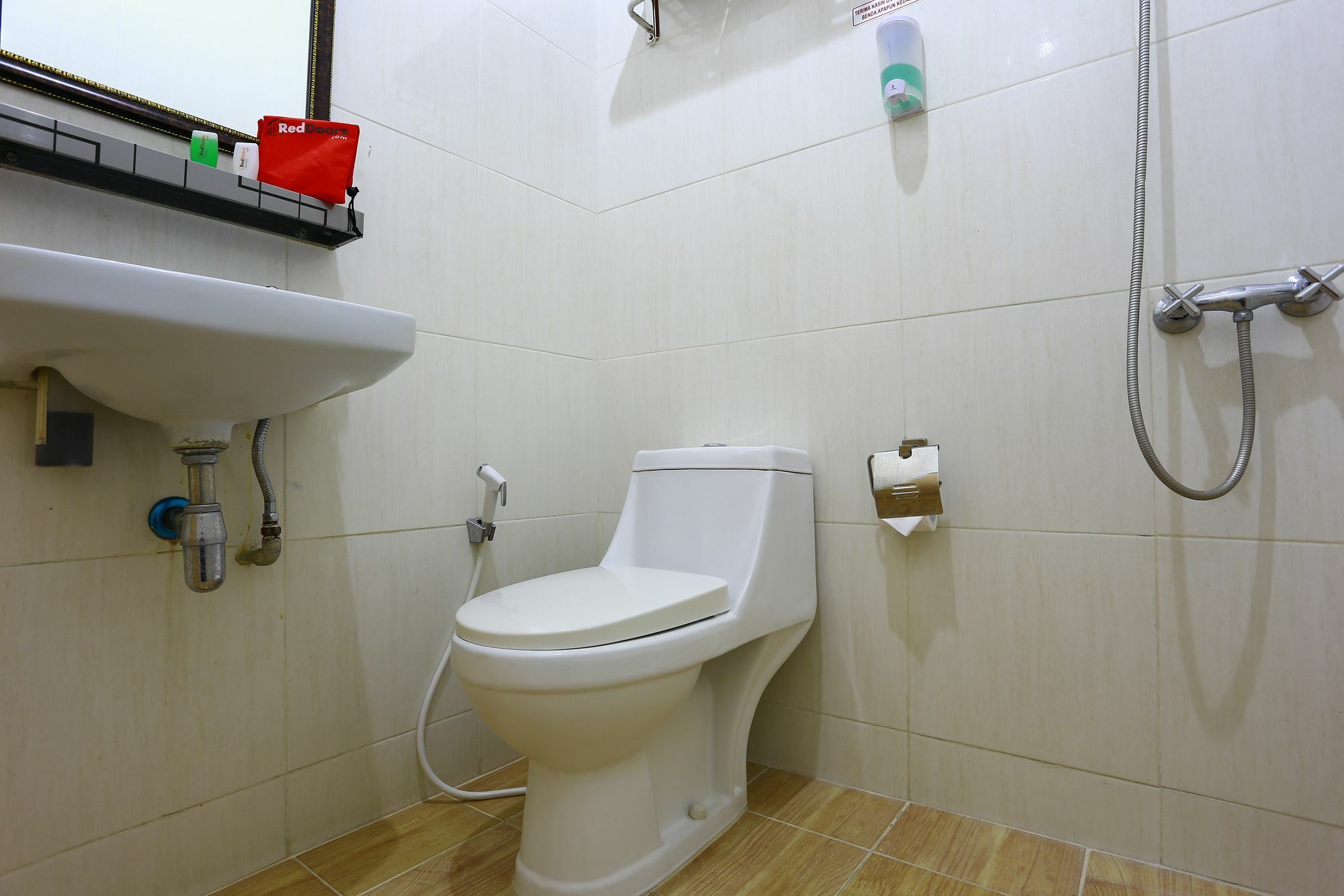 Reddoorz Near Prawirotaman 2 Hotel Yogyakarta Bagian luar foto
